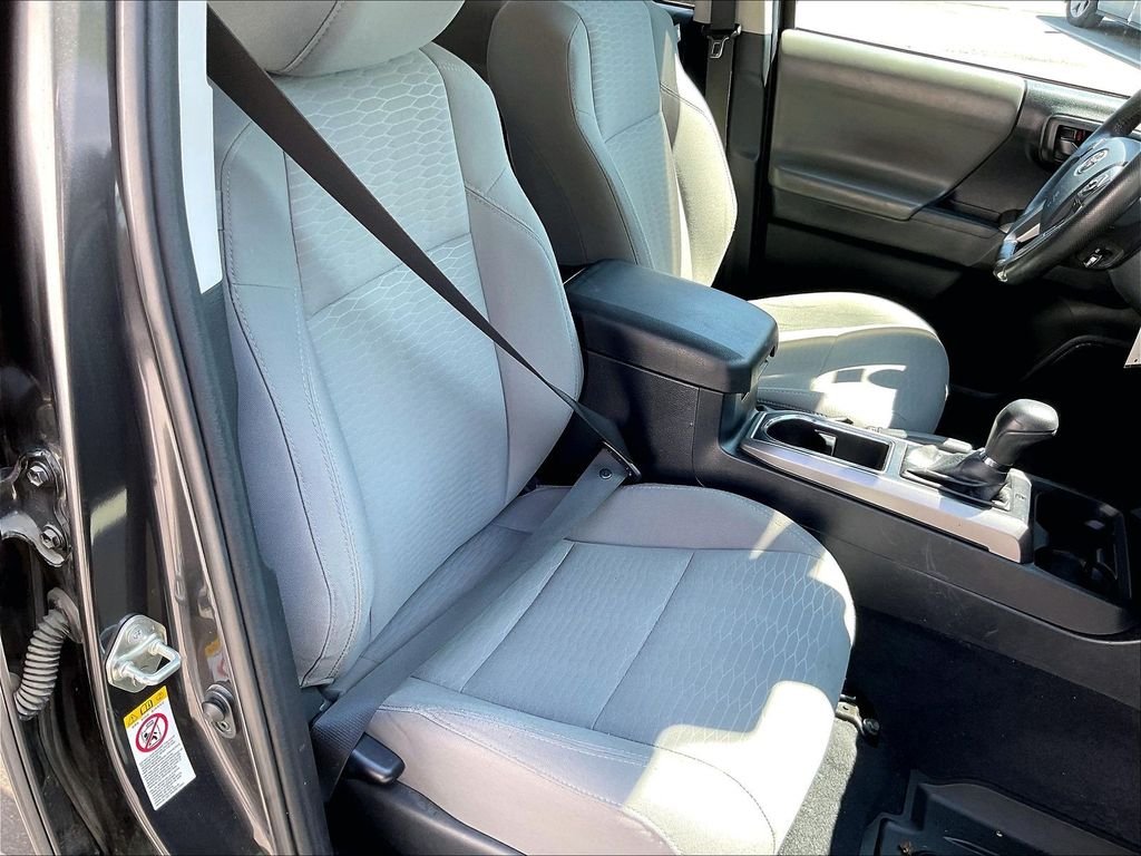 Used 2018 Magnetic Gray Metallic Toyota SR5 Double Cab 4x4 image 11