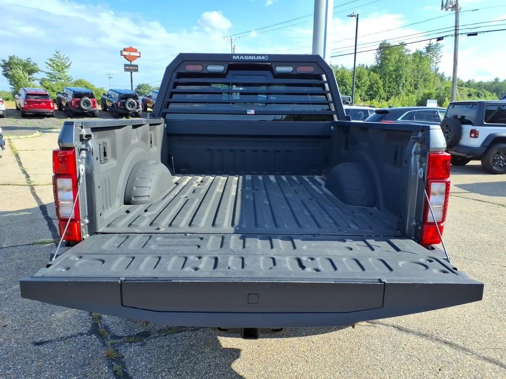 Certified Used 2022 Gray Metallic Ford XLT image 13