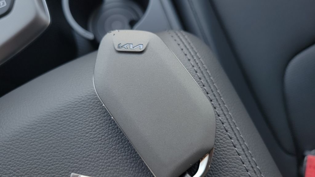 New 2027 Vesta Blue Kia EX image 24