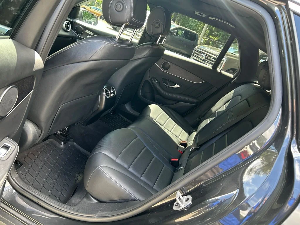 Used 2022 Black Mercedes-Benz GLC 300 image 27