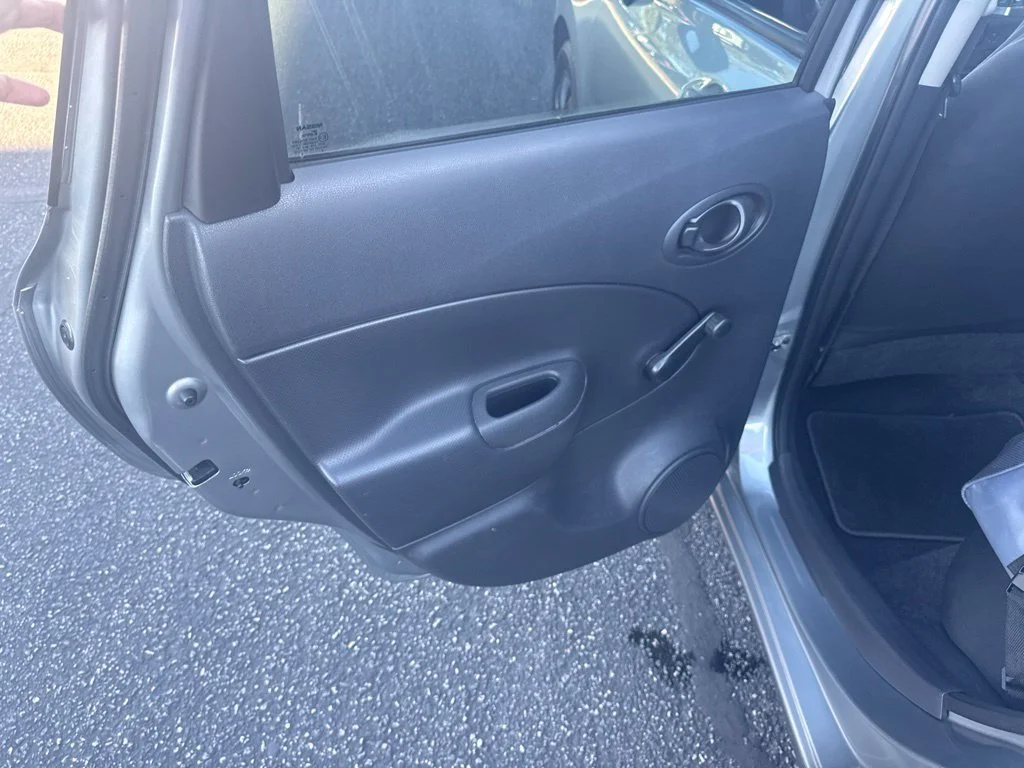 Used 2015 Gray Nissan S Plus image 19