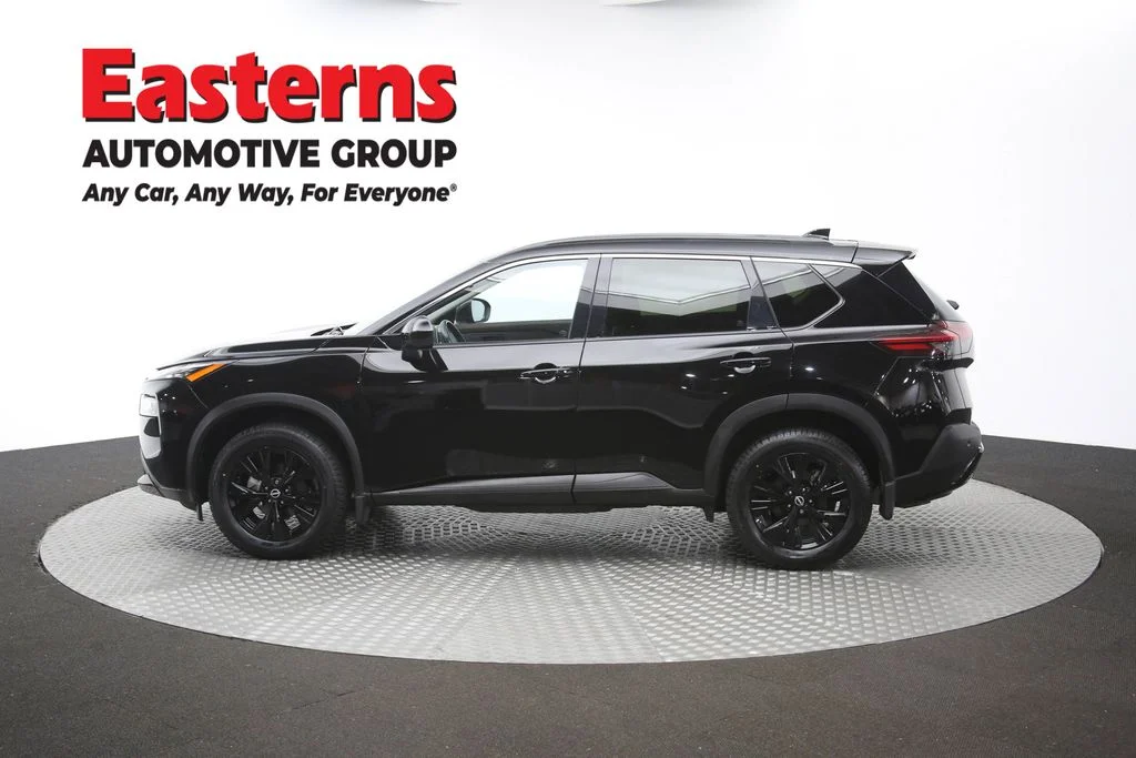 Used 2023 Black Nissan SV image 63