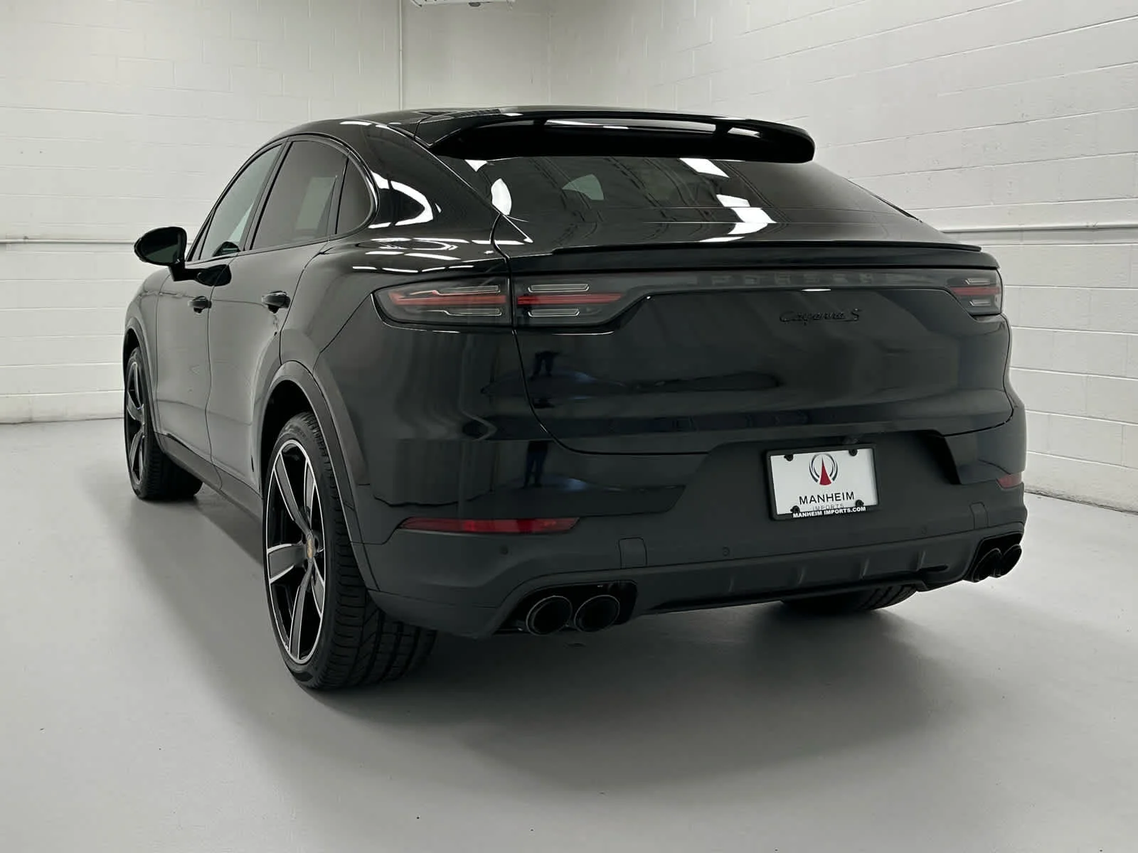 Used 2022 Black Porsche S Platinum Edition image 8