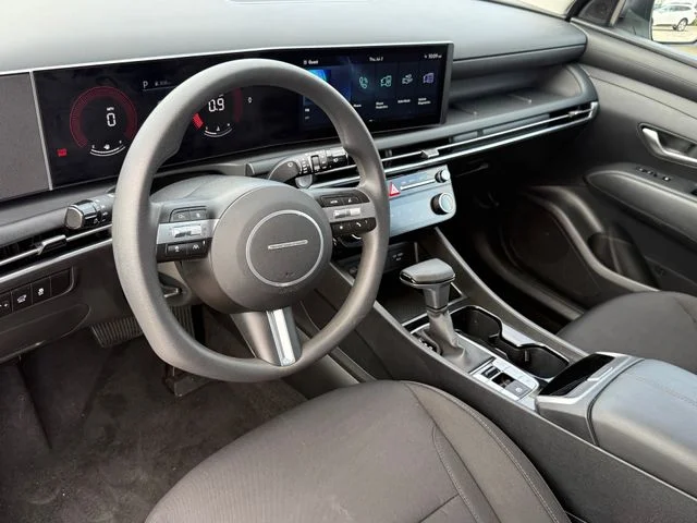 Used 2026 White Hyundai SEL image 9