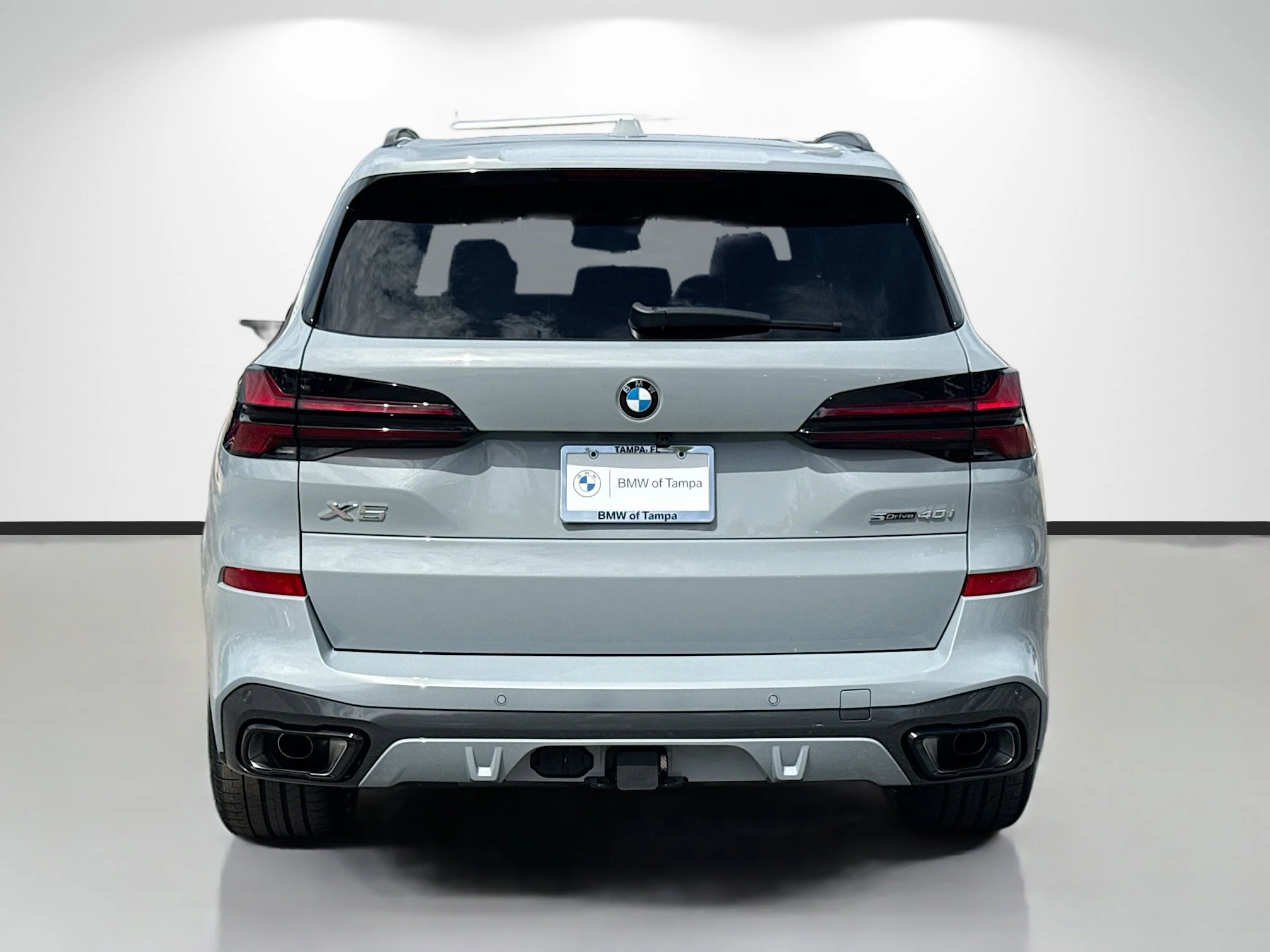New 2026 Brooklyn Grey Metallic BMW sDrive40i image 4