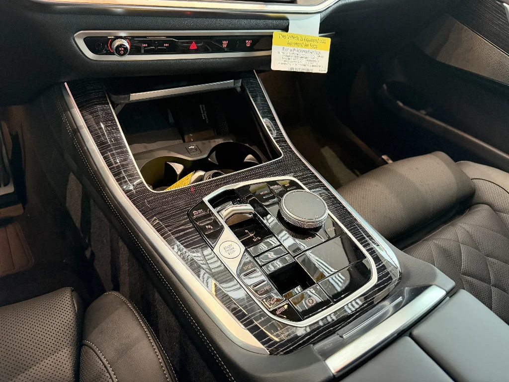 New 2026 Mineral White Metallic BMW xDrive40i image 10