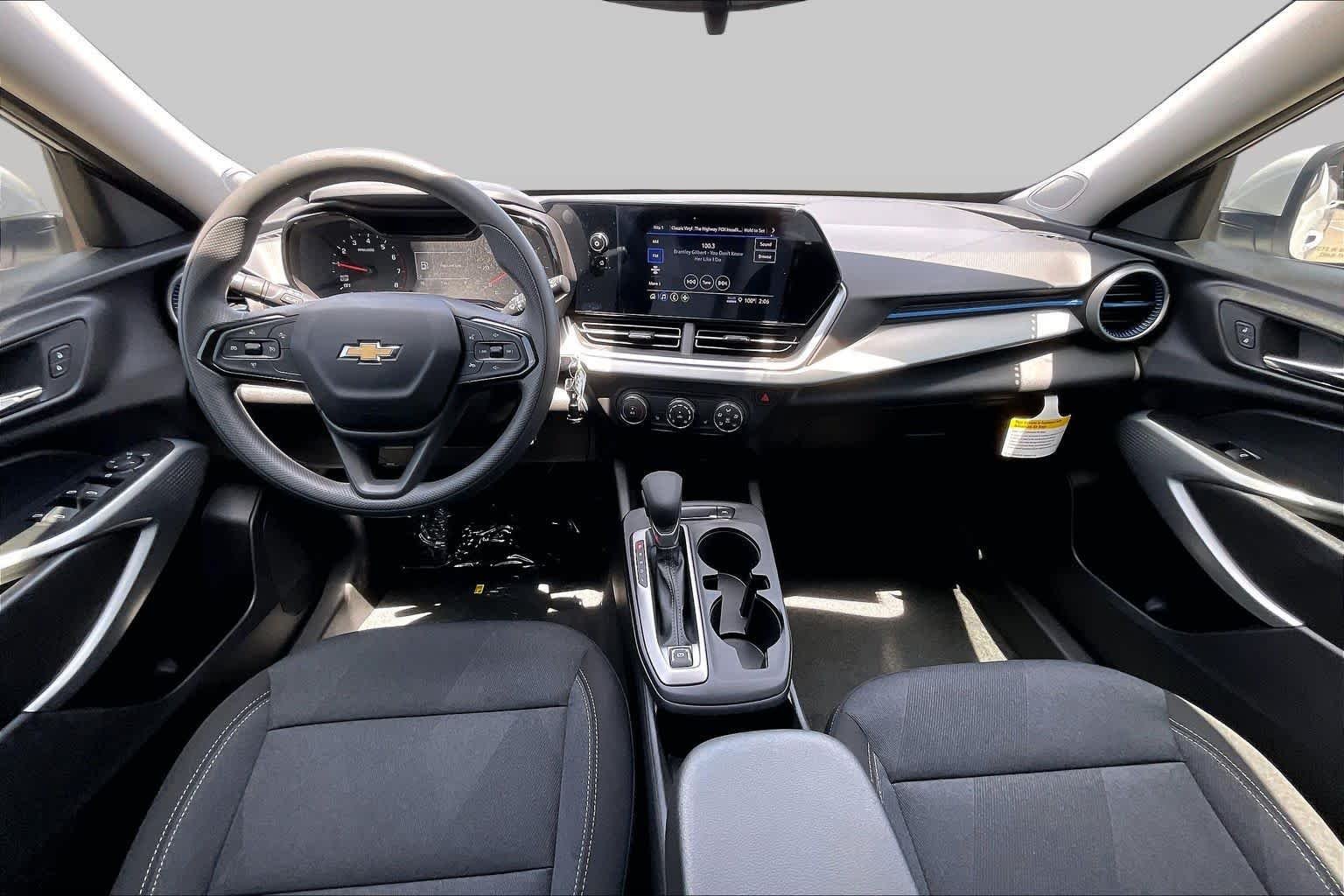 2026 Chevrolet Trax LS - Photo 6