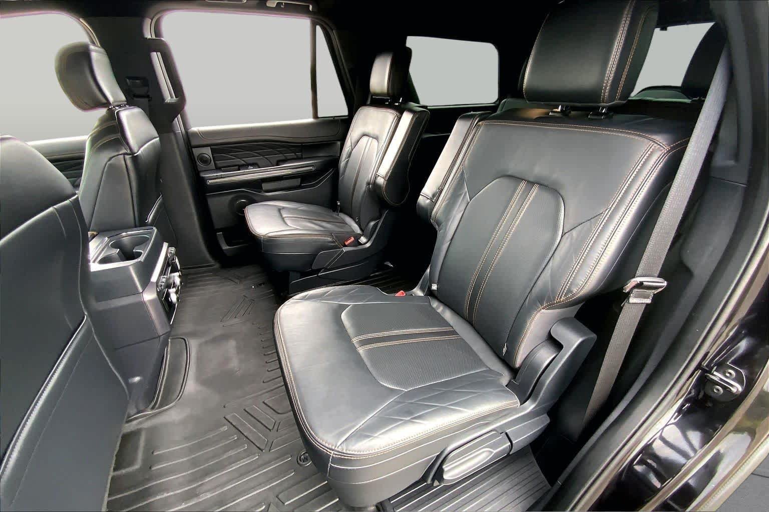 Used 2023 Agate Black Ford Platinum image 20