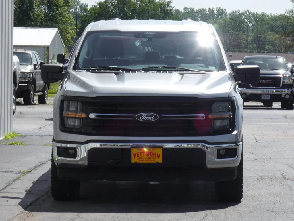 Used 2024 Silver Ford XLT image 5