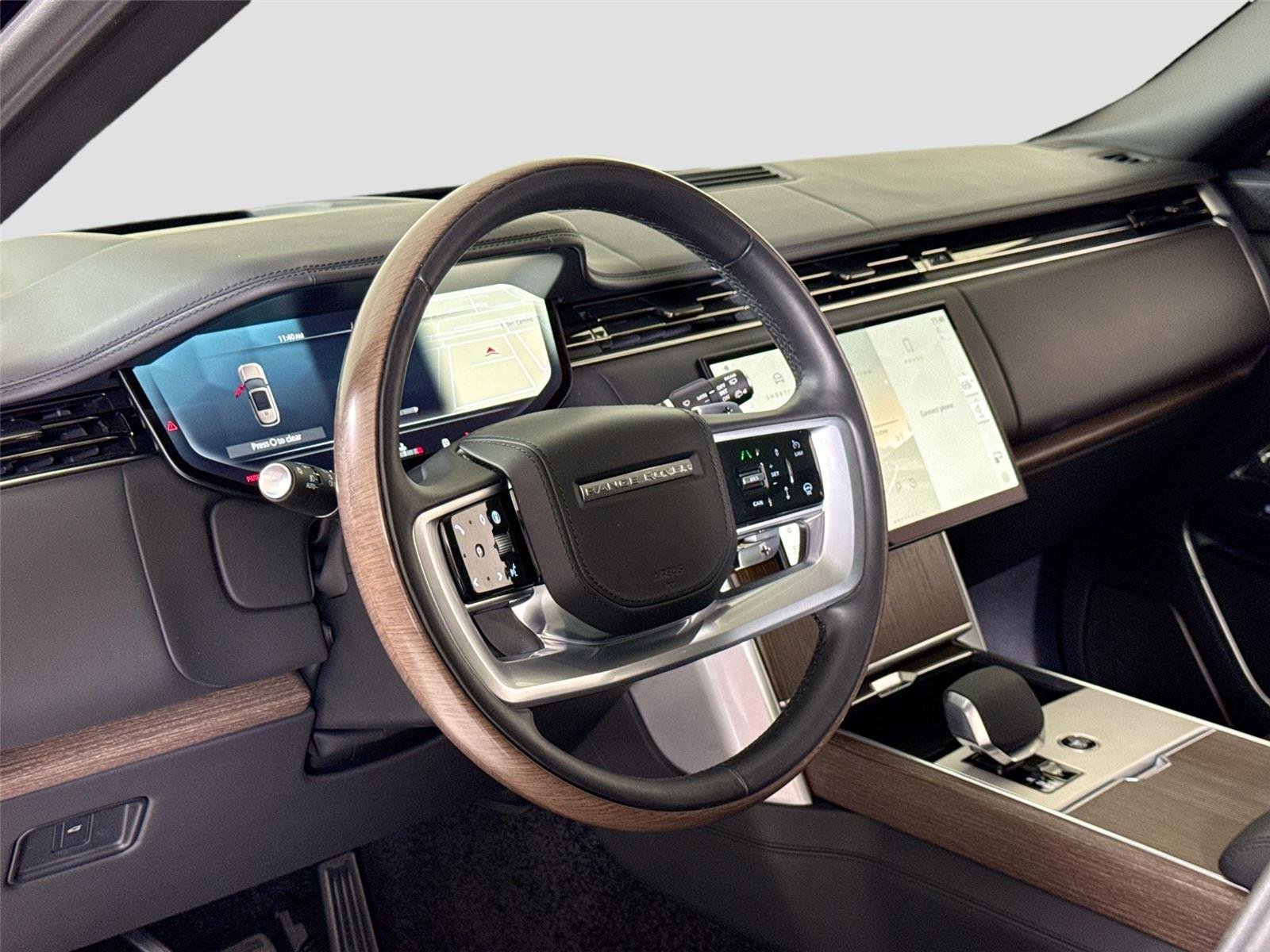 Used 2024 Ligurian Black SV Bespoke Ultra Metallic Gloss Land Rover Autobiography | Meridian 3D Sound | Rear TVs image 16