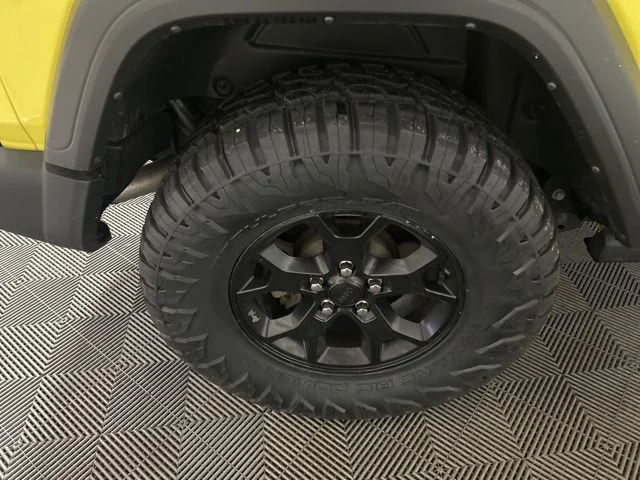 Used 2022 High Velocity Clearcoat Jeep Willys image 43