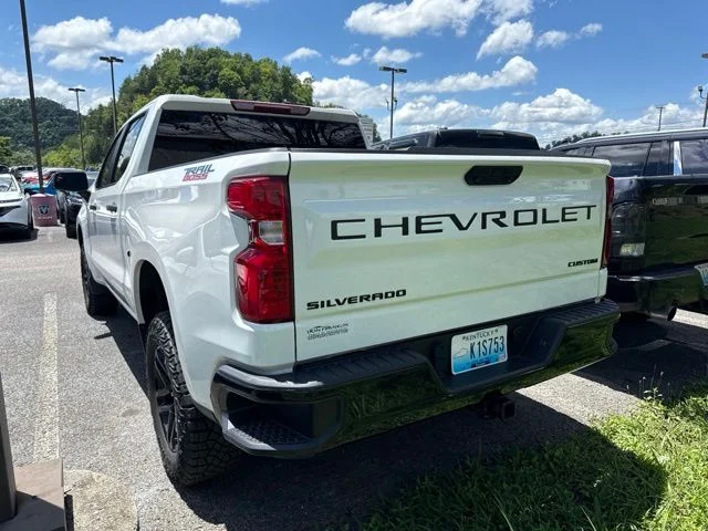 Used 2024 White Chevrolet Custom Trail Boss image 4