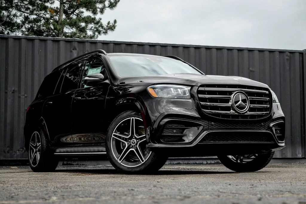 New 2026 Obsidian Black Metallic Mercedes-Benz GLS 450 image 1