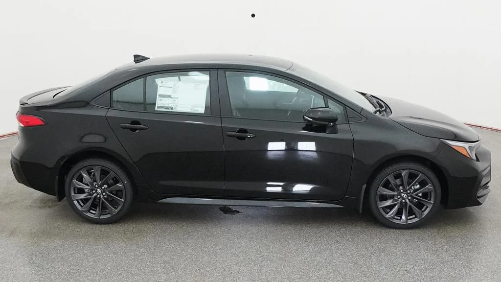 New 2027 Inked Toyota SE image 14