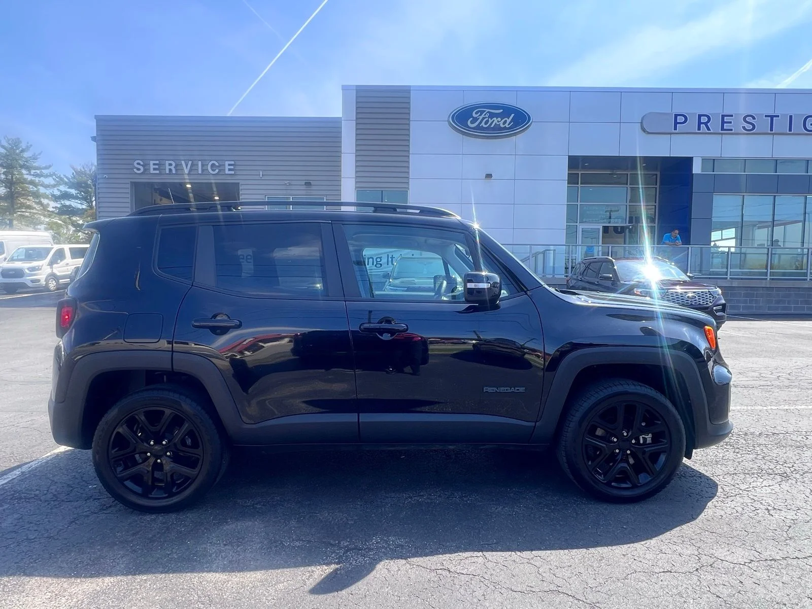 Used 2023 Black Clearcoat Jeep Altitude image 8