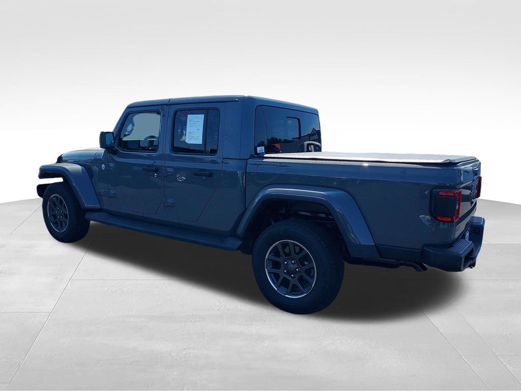 Used 2020 Gray Jeep Overland image 3
