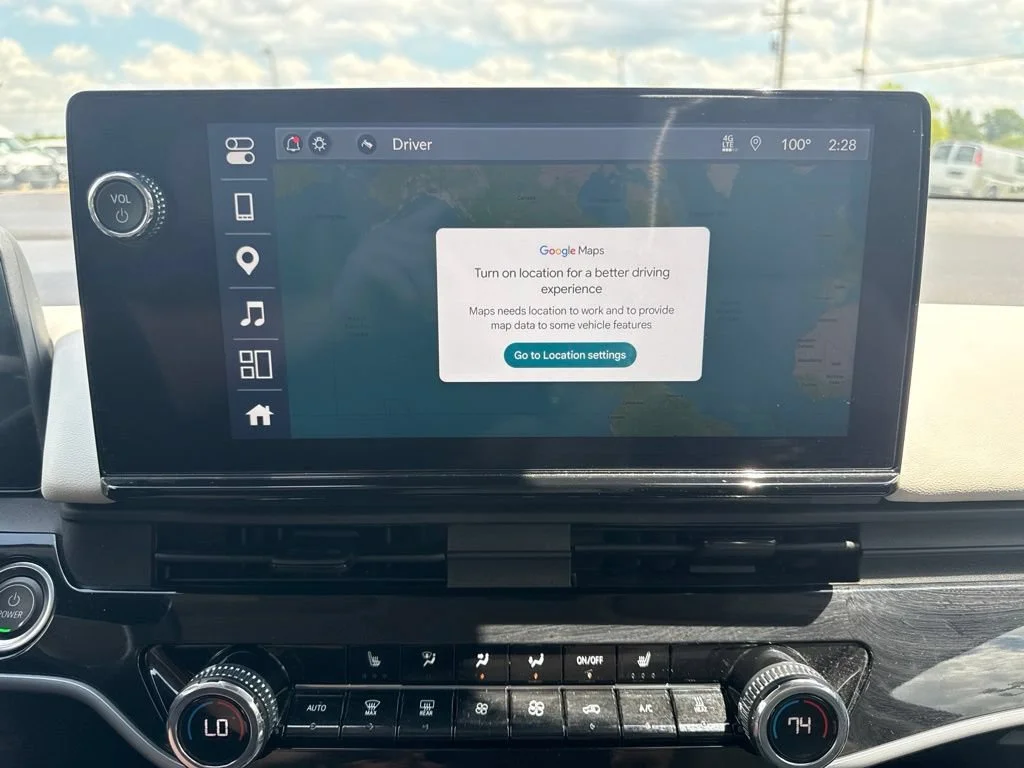 Used 2025 White Honda 1SE image 23