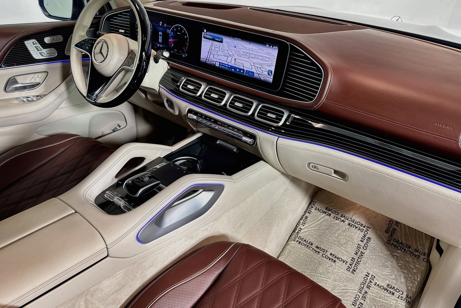 Used 2024 Obsidian Black Metallic Mercedes-Benz Maybach GLS 600 image 28