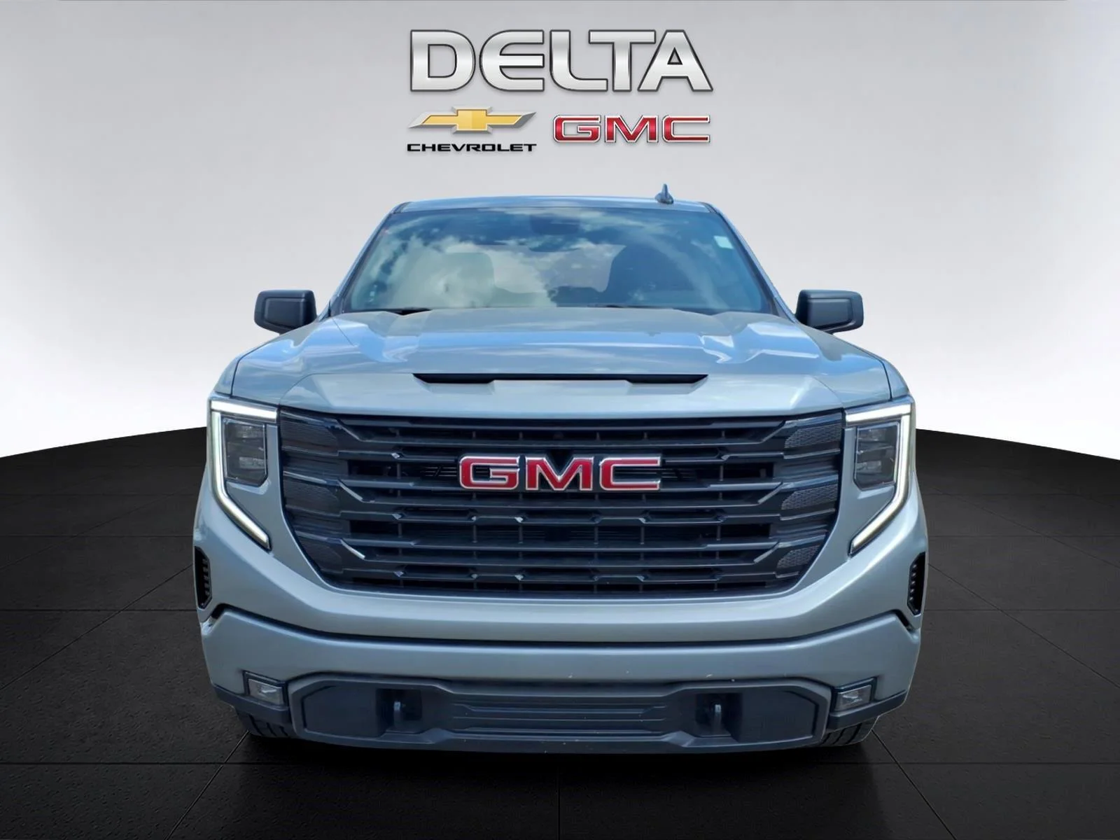 New 2026 Sterling Metallic GMC Elevation image 8