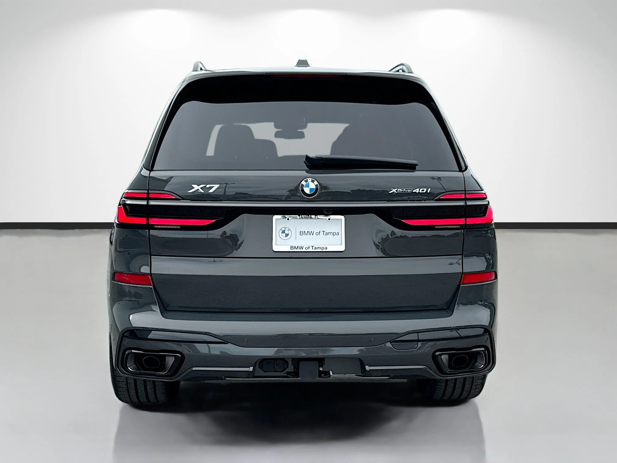 New 2027 Dravit Grey Metallic BMW xDrive40i image 4