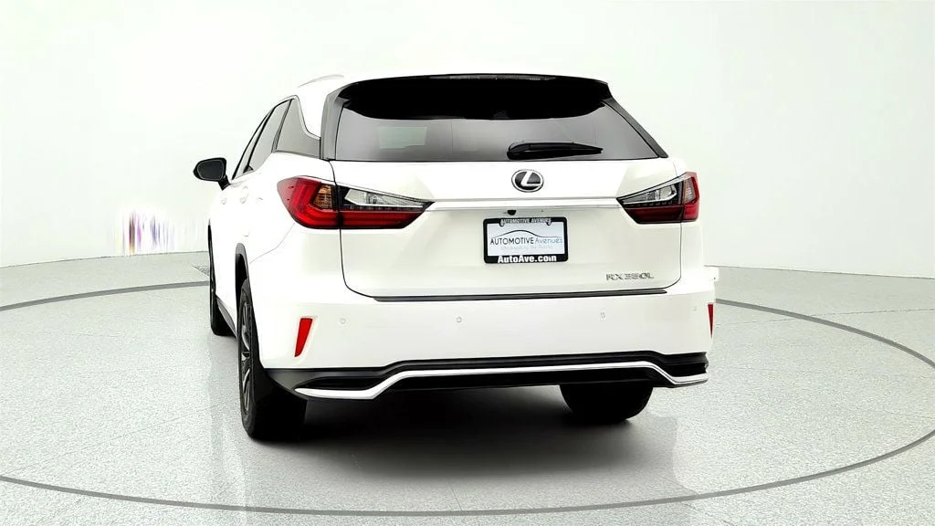 Used 2022 Eminent White Pearl Lexus RX 350L AWD w/ Premium Package & Heated/Ventilated Seats image 6