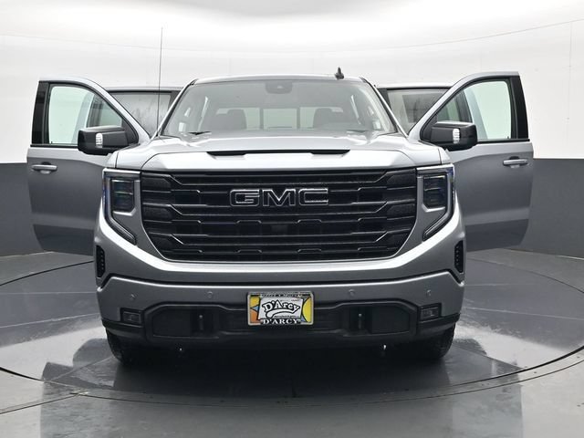New 2026 Sterling Metallic GMC Elevation image 31