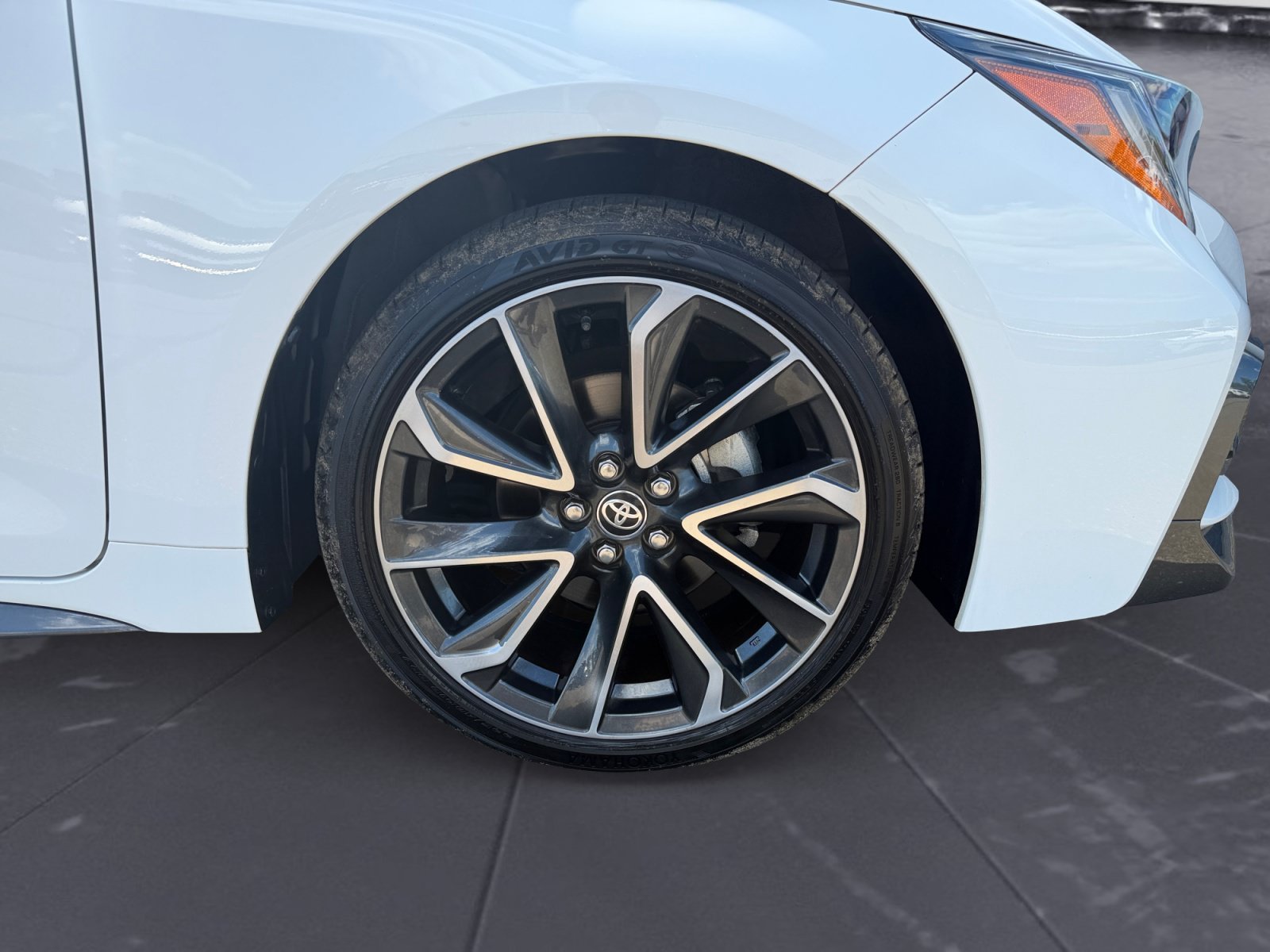 Used 2022 White Toyota SE image 41