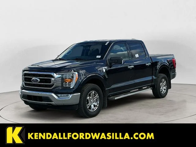 Used 2023  Ford XLT image 1