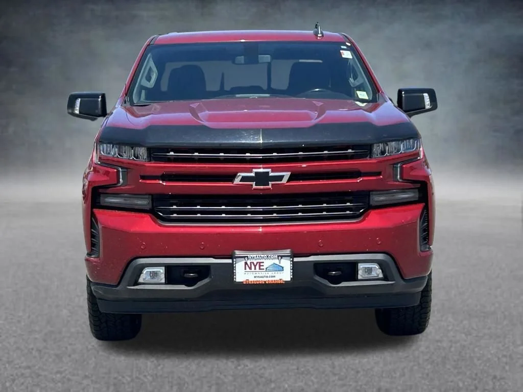 Used 2020 CAJUN RED TINTCOAT Chevrolet RST image 9