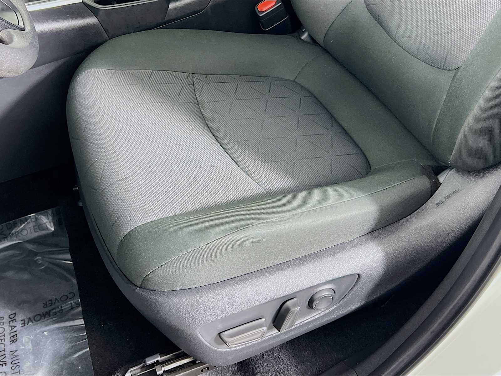 Used 2025 Ice Cap Toyota XLE image 19