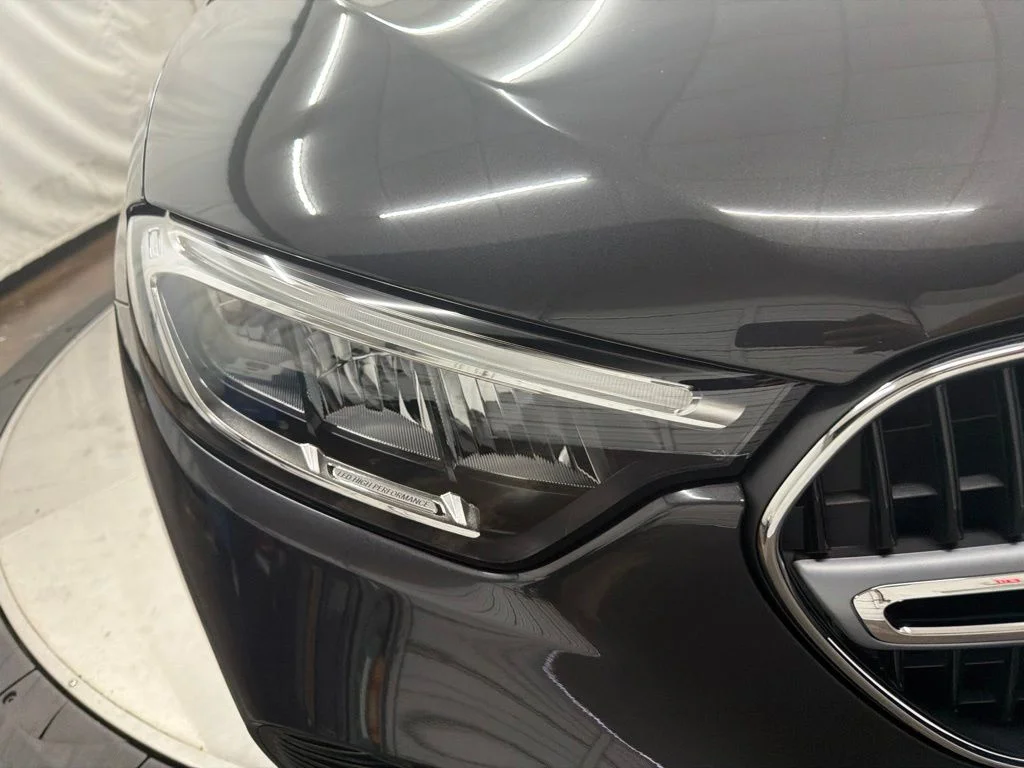 New 2027 Gray Mercedes-Benz GLC 300 image 10