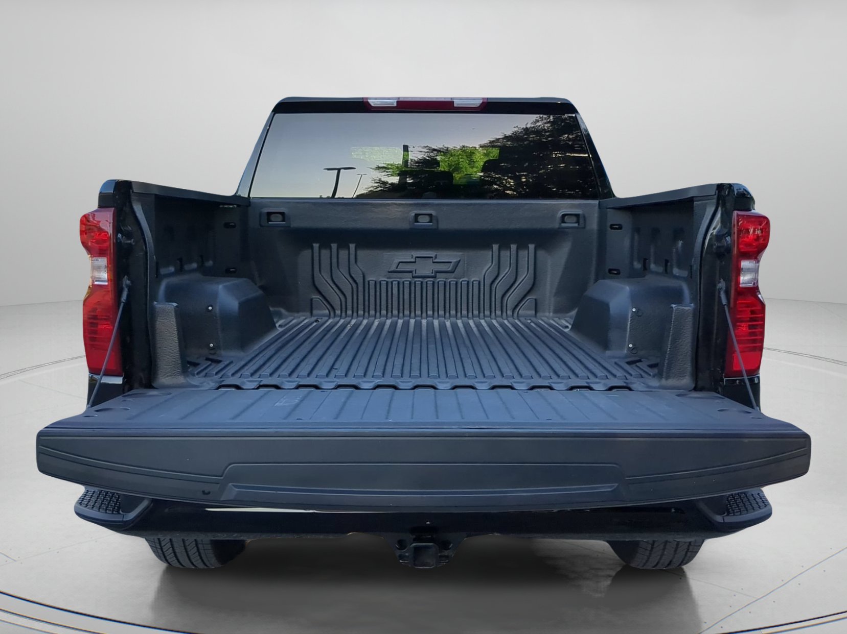 Used 2024 Black Chevrolet Custom Crew Cab Pickup image 45