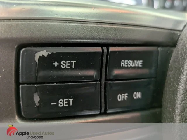 Used 2010 Gold Ford V6 image 26
