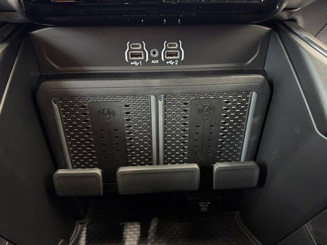 New 2026 Forged Blue Metallic Exterior Paint RAM LARAMIE image 25