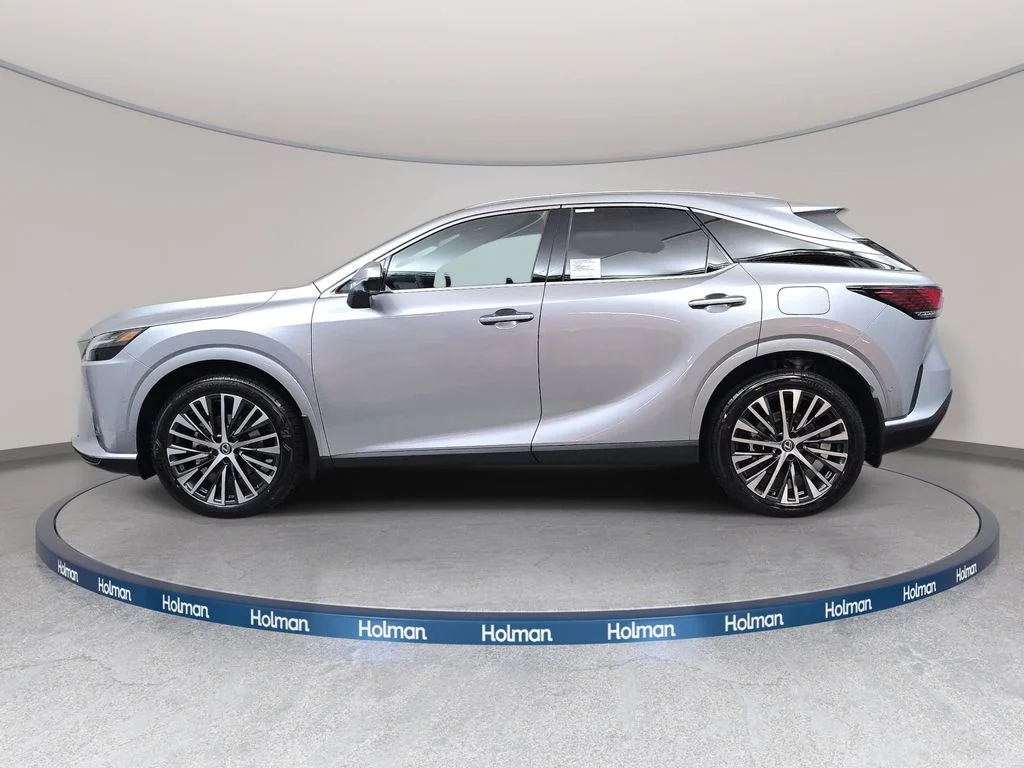 New 2026 Iridium Lexus PREMIUM PLUS image 8