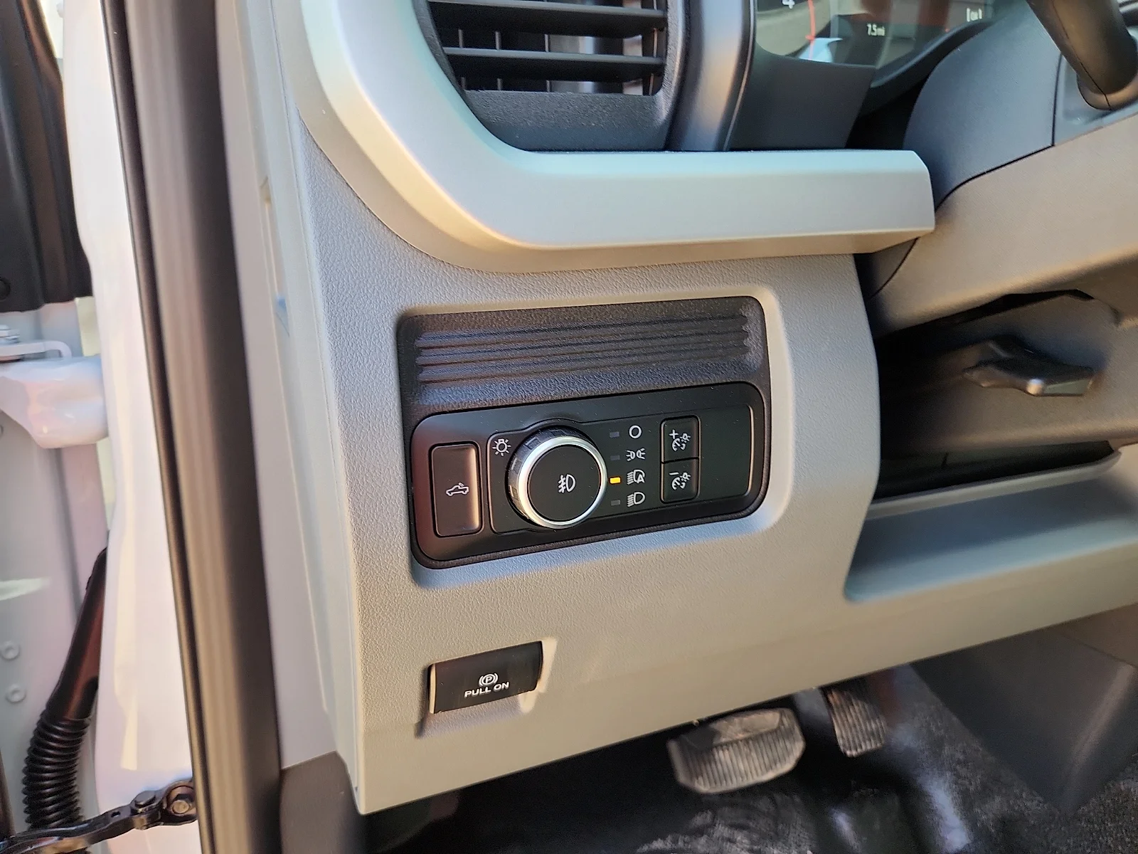 New 2026 Oxford White Ford F-450® XL image 16