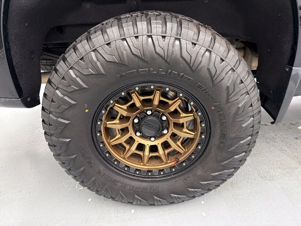 2021 Chevrolet Silverado 1500 LT TRAIL BOSS Crew Cab Pickup Slide 9