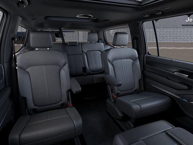 New 2026 Bright White Clear-Coat Exterior Paint Jeep Summit Obsidian image 15