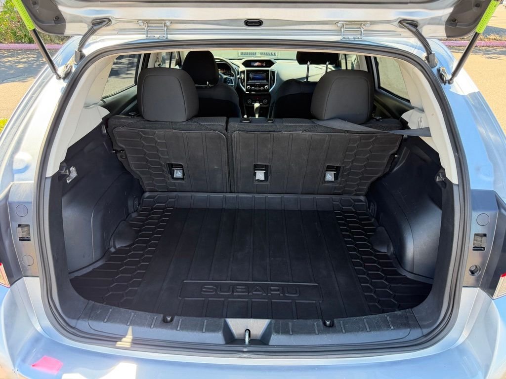 Used 2018 Ice Silver Metallic Subaru 2.0i Premium image 10