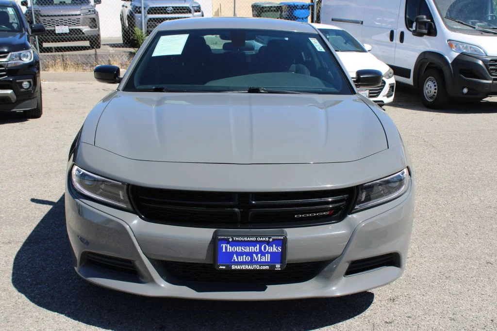 Used 2023 Gray Dodge SXT image 2