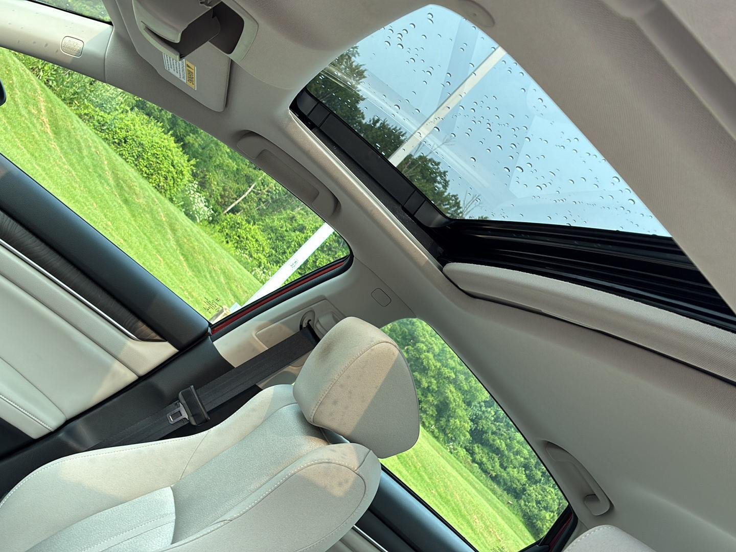 Used 2018 Radiant Red Metallic Honda EX 1.5T image 9