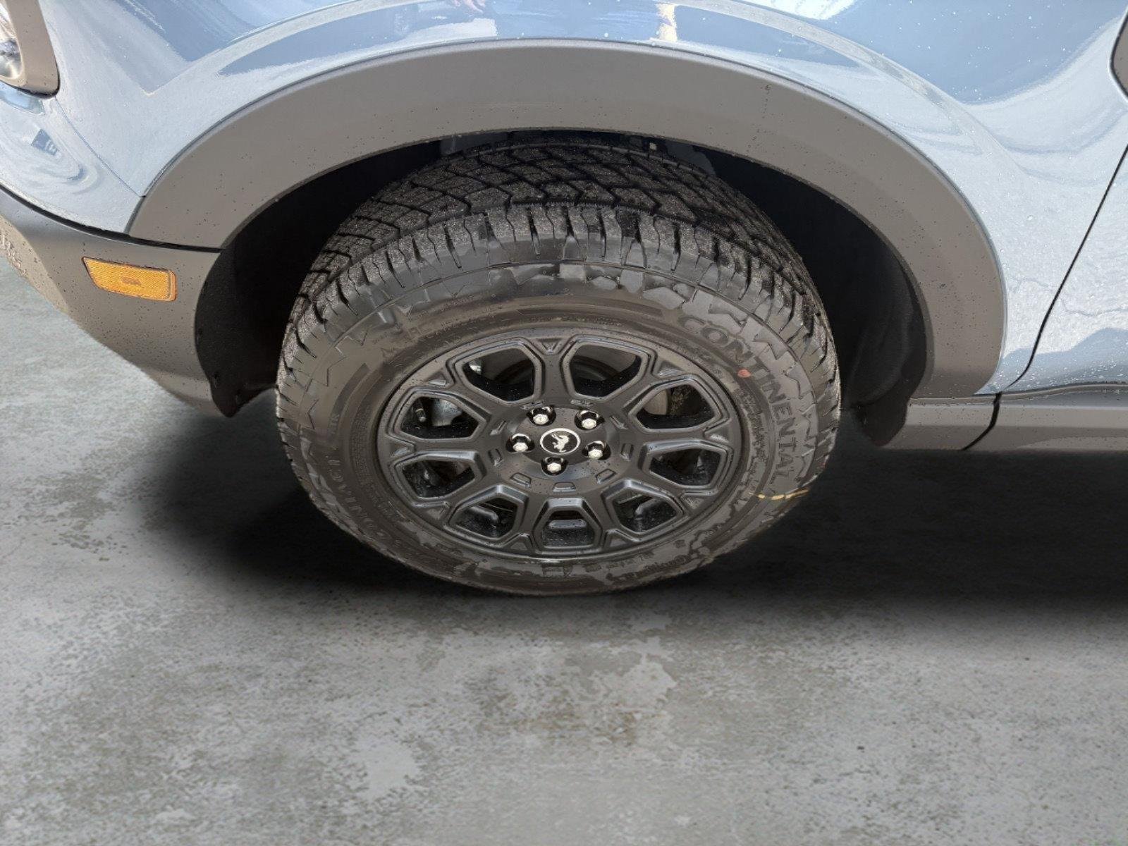 New 2026 Azure Gray Metallic Tri-Coat Ford Badlands image 20