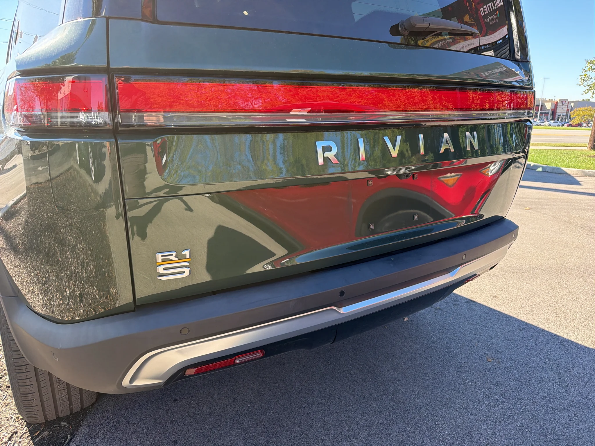 Used 2023 Forest Green Rivian Adventure image 5