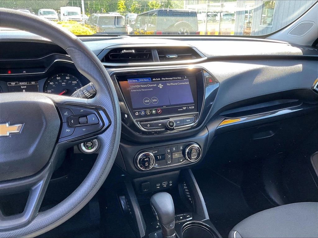 Used 2023 Summit White Chevrolet LT image 18