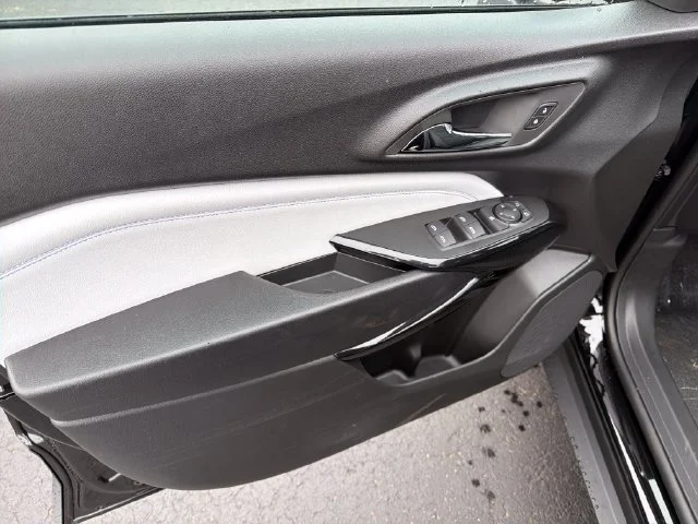 New 2026 Mosaic Black Metallic Chevrolet LT image 10
