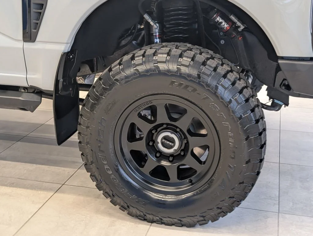 New 2026 Avalanche Ford F-250® XLT image 2