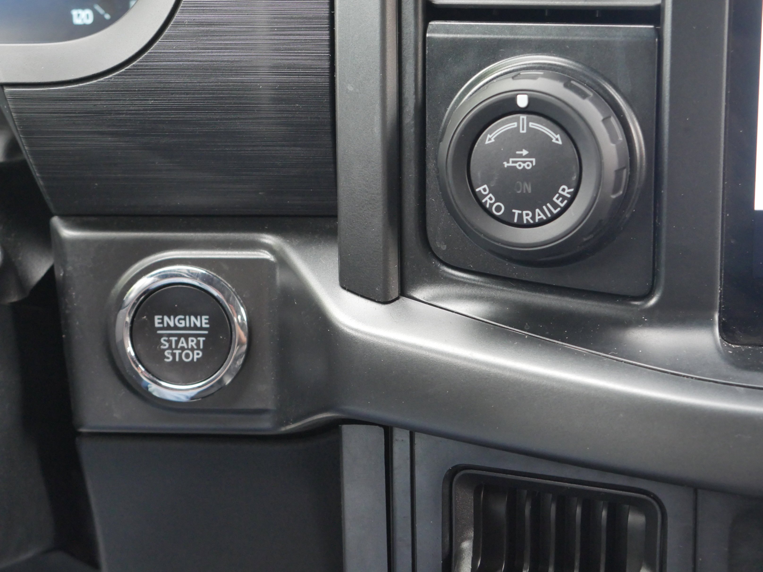 Certified Used 2024 Gray Ford XLT image 8