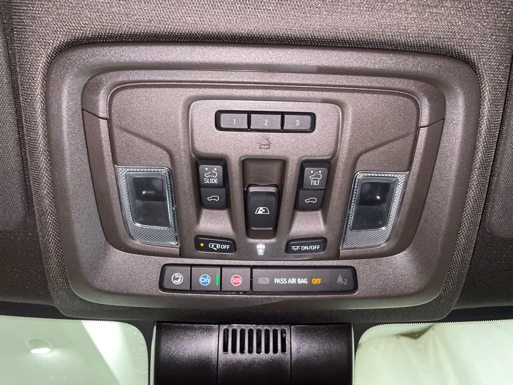 Used 2024 Iridescent Pearl Tricoat Chevrolet LTZ image 21