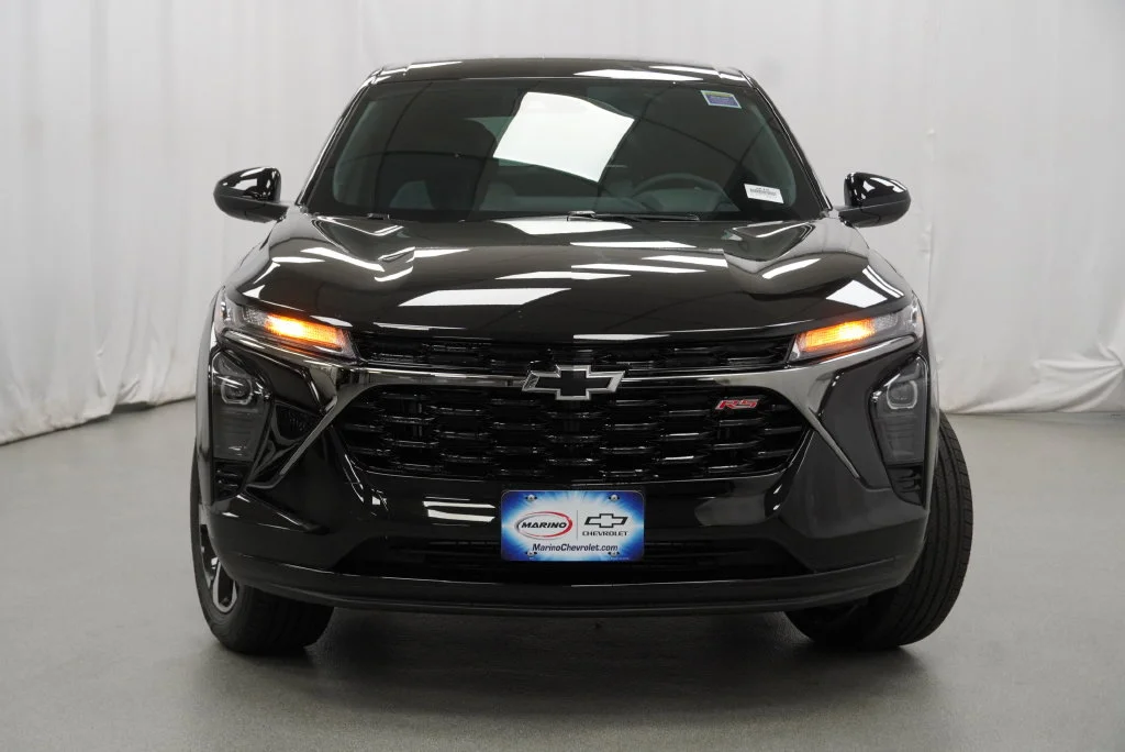 New 2026 Mosaic Black Metallic Chevrolet 1RS image 11