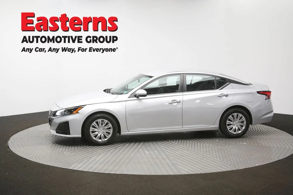 Used 2023 Silver Nissan 2.5 S image 57